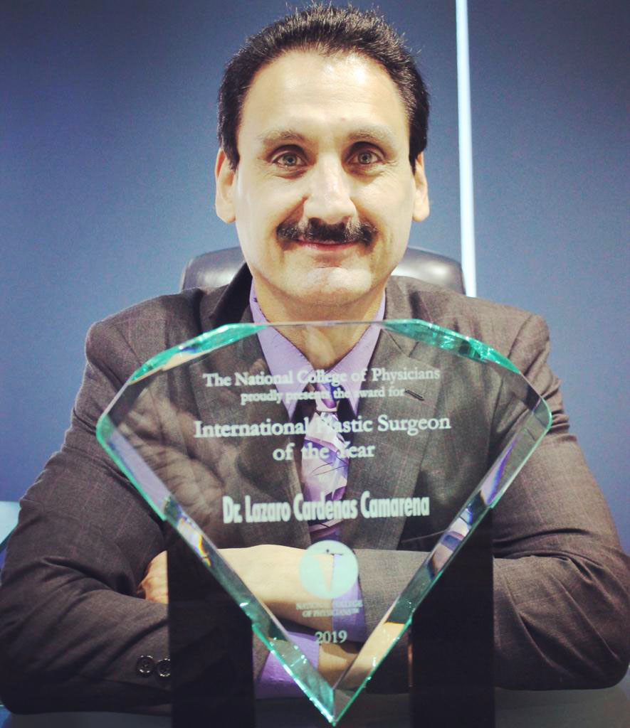 Dr Lázaro Cárdenas - International Plastic Surgon of The Year